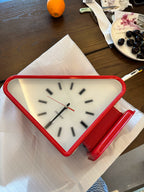 Living Room Minimalism Clocks Two-sided Wall Clocks Triangle Modern Clock Mechanism Silent Design Clock Watch for Decoration
