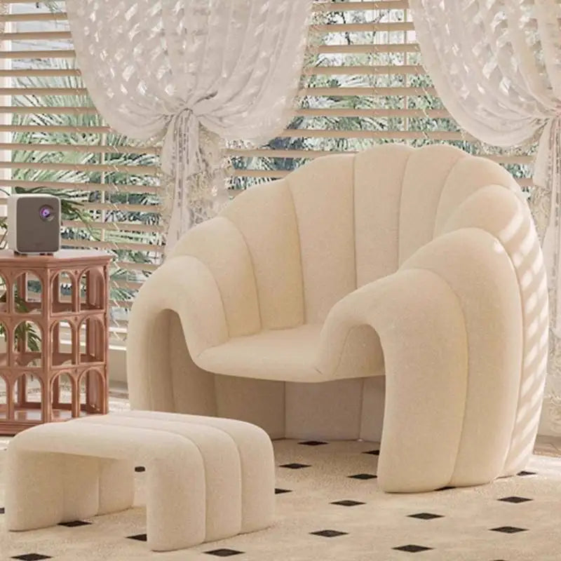 Amora Shella Lounge Chair