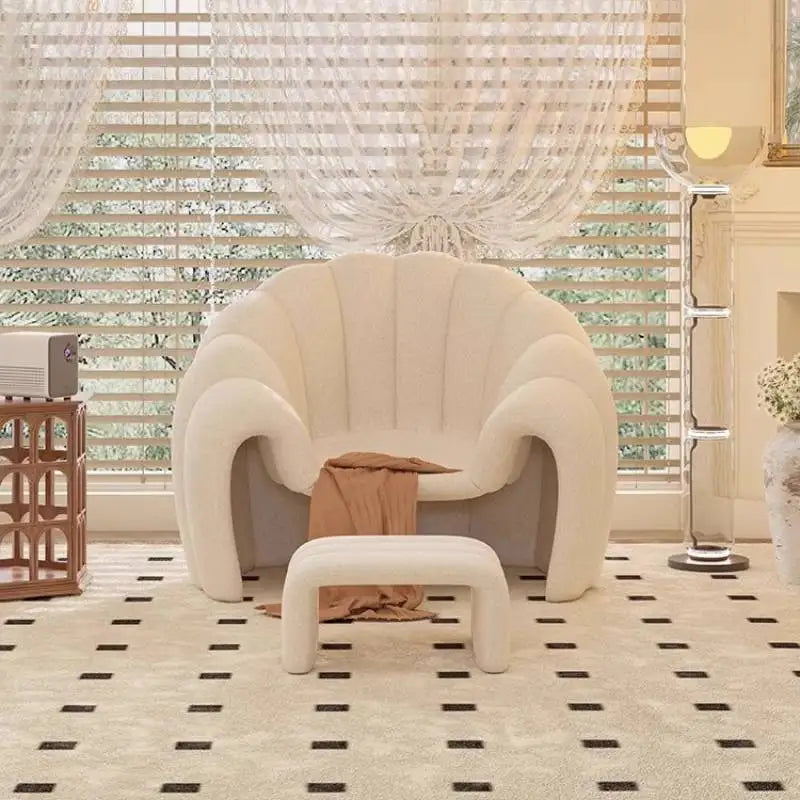 Amora Shella Lounge Chair