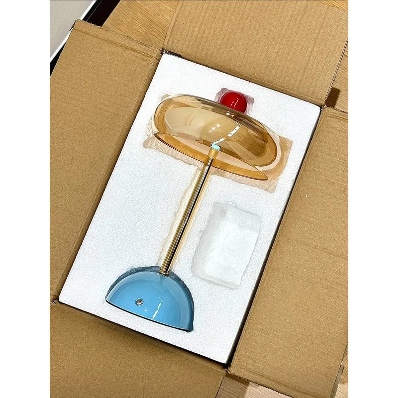 DoLife Store Retro Style Light Luxury High-end Glass Table Lamp 2026 New French Medieval Bedroom Bedside Lamp Charging Model